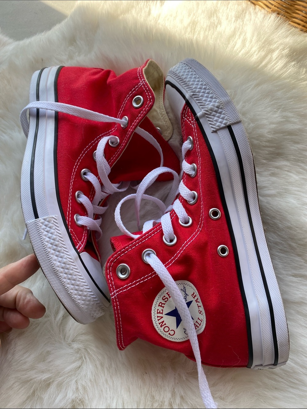 Converse Women 7.5 Red High-Top Sneakers with White Laces - Picture 2 of 6